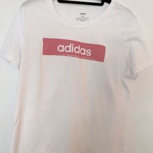 adidas Women’s T-Shirt Size XL
